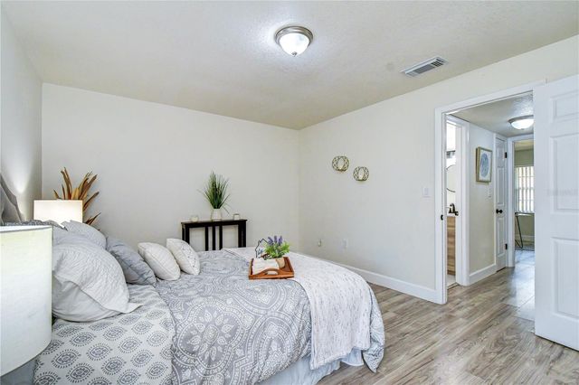 10037 62ND TERRACE N 5, St Petersburg, FL 33708