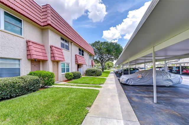 10037 62ND TERRACE N 5, St Petersburg, FL 33708