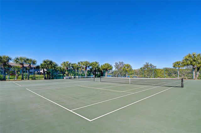 10037 62ND TERRACE N 5, St Petersburg, FL 33708