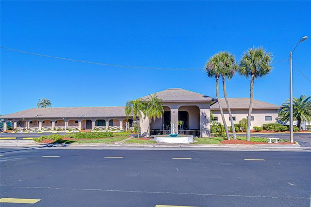 10037 62ND TERRACE N 5, St Petersburg, FL 33708
