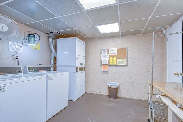 10037 62ND TERRACE N 5, St Petersburg, FL 33708