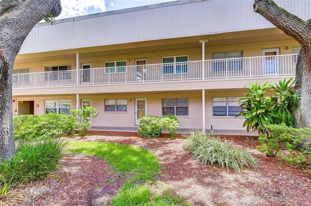 10037 62ND TERRACE N 5, St Petersburg, FL 33708