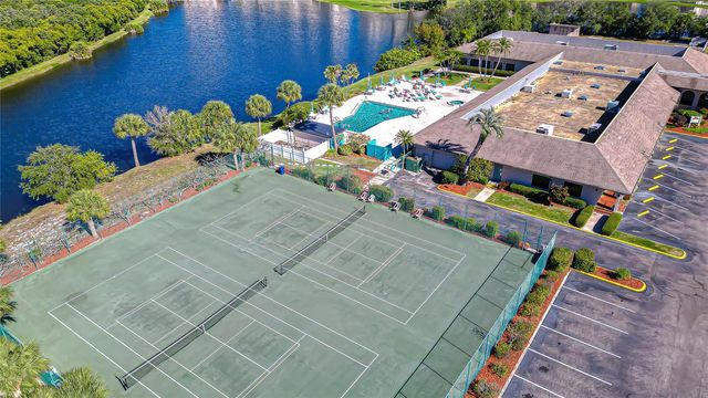 10037 62ND TERRACE N 5, St Petersburg, FL 33708