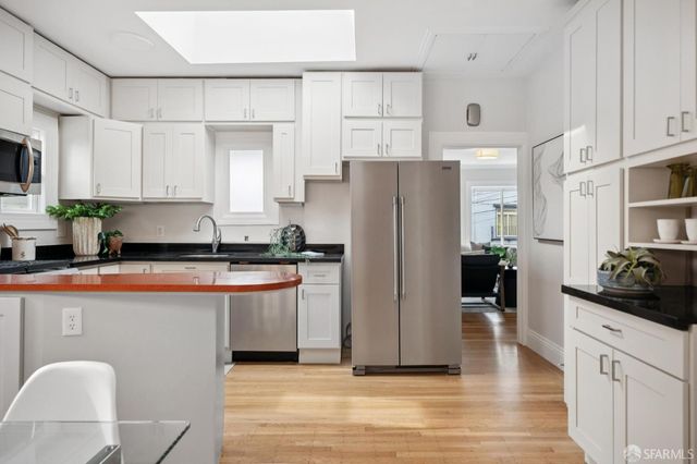 4025 Folsom Street, San Francisco, CA 94110