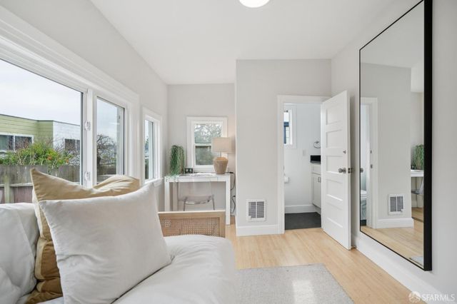 4025 Folsom Street, San Francisco, CA 94110