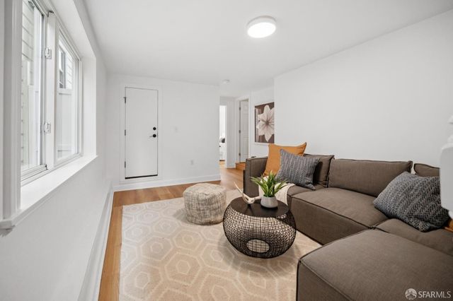 4025 Folsom Street, San Francisco, CA 94110