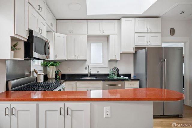 4025 Folsom Street, San Francisco, CA 94110