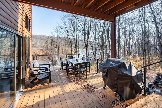 788 Swiss Hill Road N, Jeffersonville, NY 12748