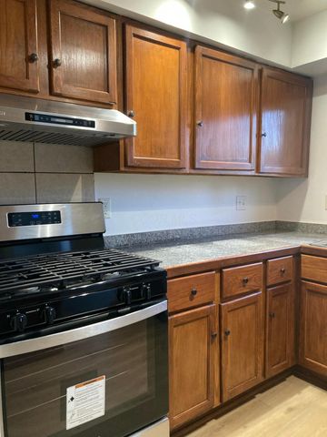 85 Stornoway Drive W, Columbus, OH 43213