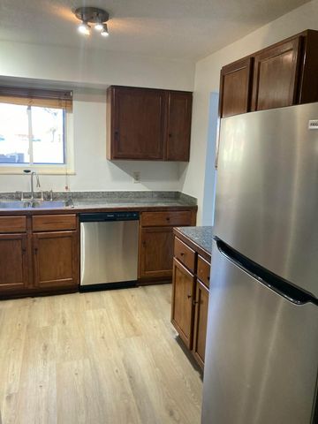 85 Stornoway Drive W, Columbus, OH 43213