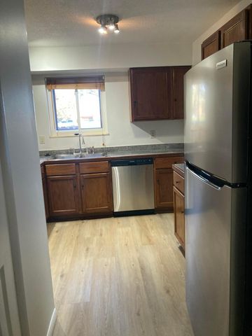 85 Stornoway Drive W, Columbus, OH 43213