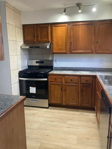 85 Stornoway Drive W, Columbus, OH 43213