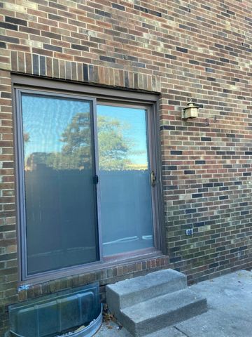 85 Stornoway Drive W, Columbus, OH 43213