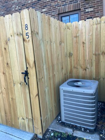 85 Stornoway Drive W, Columbus, OH 43213