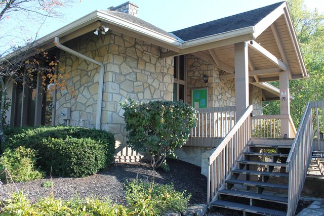 85 Stornoway Drive W, Columbus, OH 43213