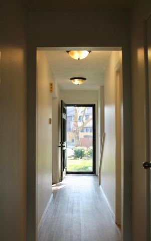 85 Stornoway Drive W, Columbus, OH 43213