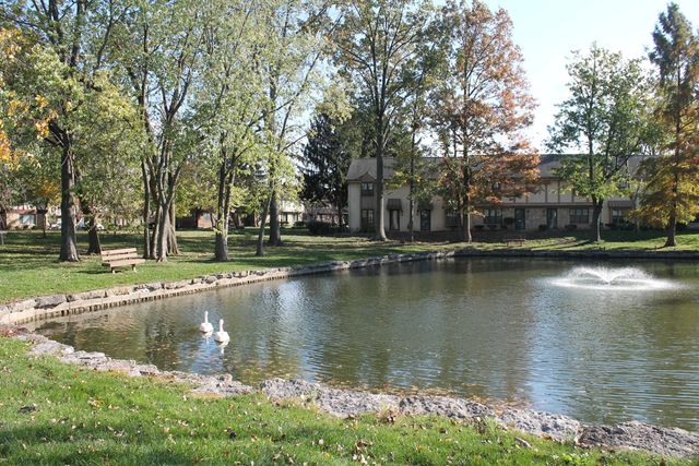 85 Stornoway Drive W, Columbus, OH 43213