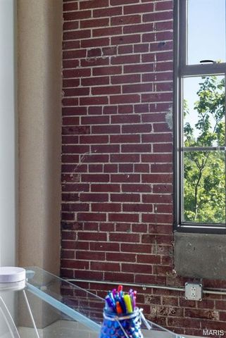 4100 Forest Park Avenue 306, St Louis, MO 63108