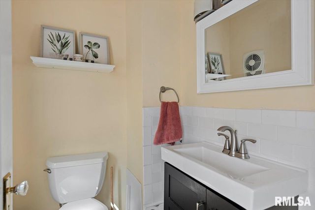 624 W VINE Street, Springfield, IL 62704