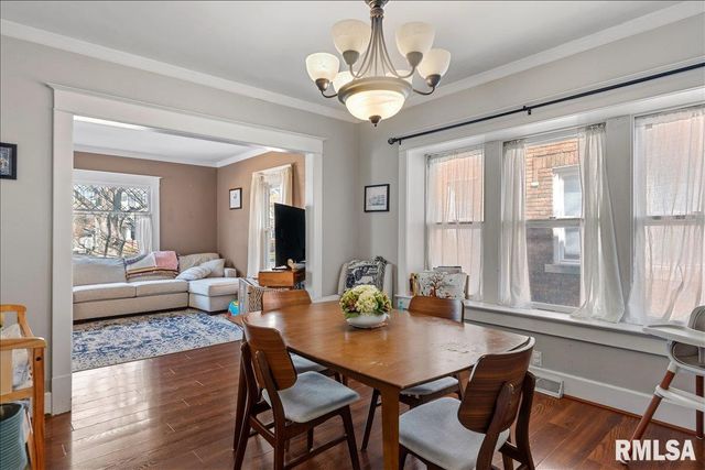 624 W VINE Street, Springfield, IL 62704