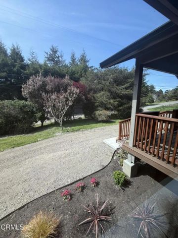 16875 Franklin Road, Fort Bragg, CA 95437