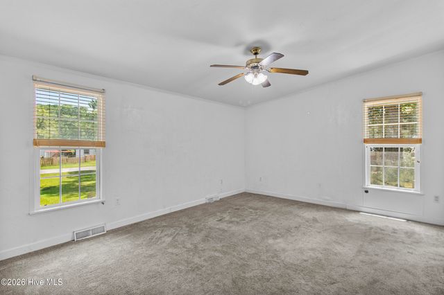 180 Quails Cove, Hampstead, NC 28443