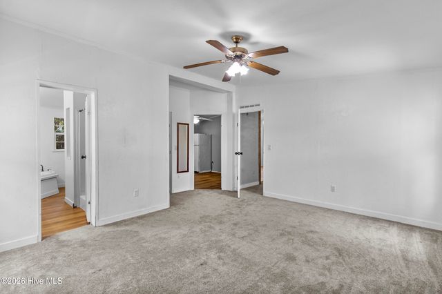 180 Quails Cove, Hampstead, NC 28443