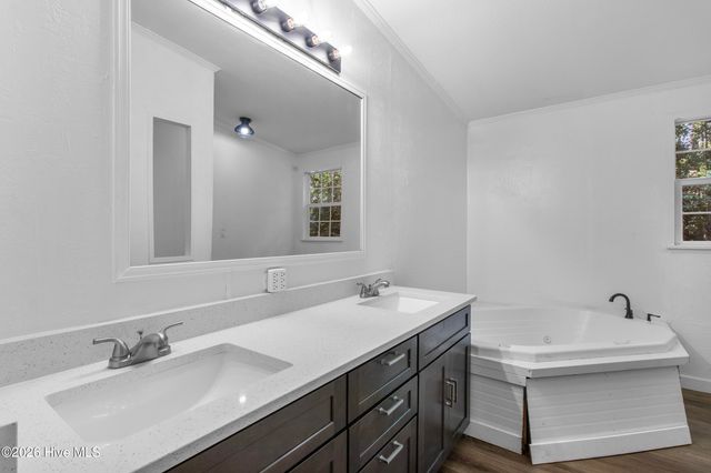 180 Quails Cove, Hampstead, NC 28443