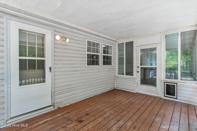 180 Quails Cove, Hampstead, NC 28443