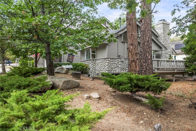 28116 Lachen Road, Lake Arrowhead, CA 92352