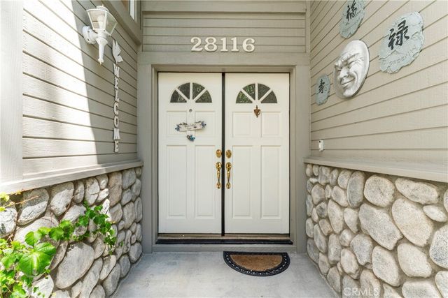 28116 Lachen Road, Lake Arrowhead, CA 92352