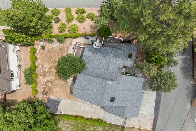 28116 Lachen Road, Lake Arrowhead, CA 92352