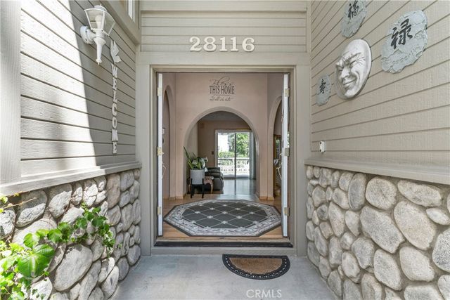 28116 Lachen Road, Lake Arrowhead, CA 92352