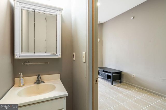 1531 W NORRIS ST, Philadelphia, PA 19121