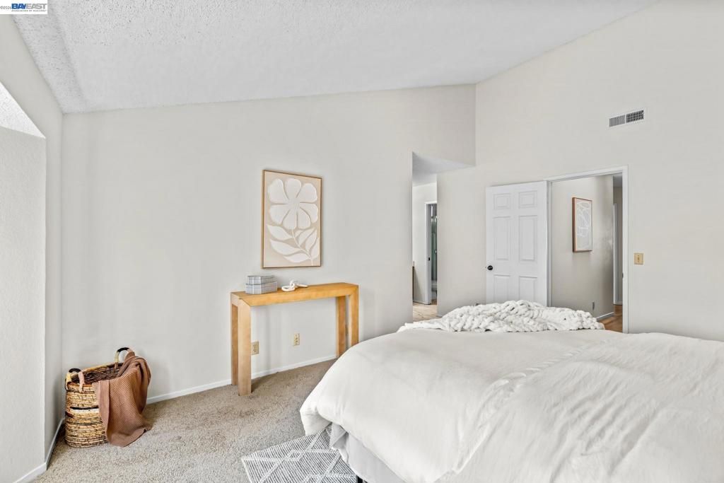 Image 27 of property listing at 2149 Junction Ave 10, Mountain View, CA 94043