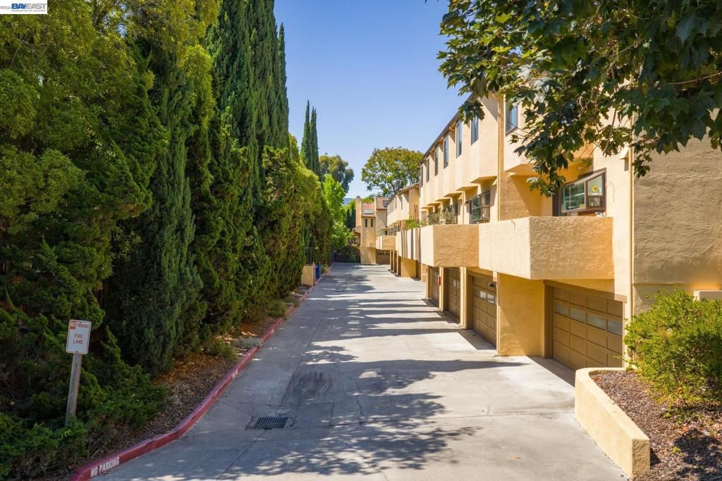 Image 34 of property listing at 2149 Junction Ave 10, Mountain View, CA 94043