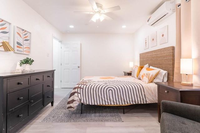 1516 Avenue K D, Galveston, TX 77550