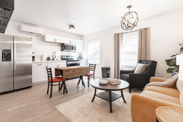 1516 Avenue K D, Galveston, TX 77550