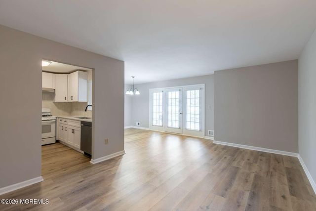 43 Poplar Place, Freehold, NJ 07728