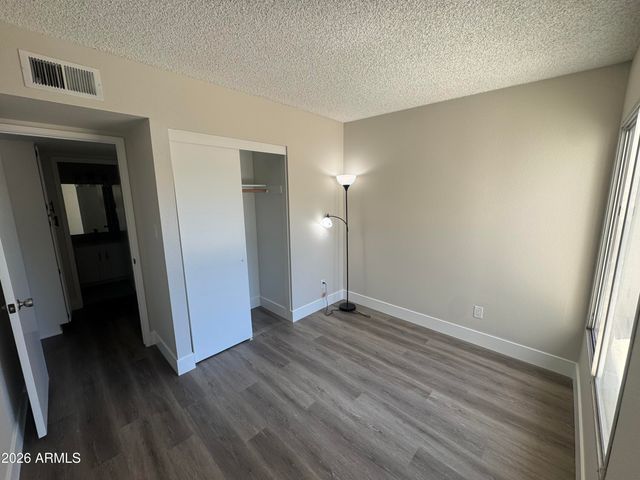 555 N MAY Street 29, Mesa, AZ 85201