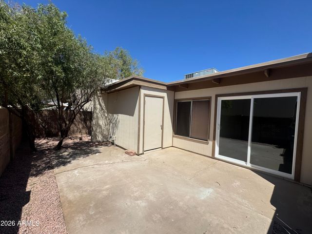 555 N MAY Street 29, Mesa, AZ 85201