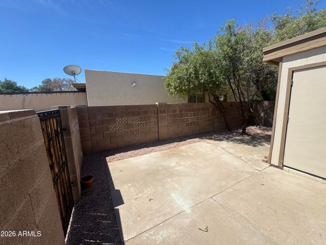 555 N MAY Street 29, Mesa, AZ 85201
