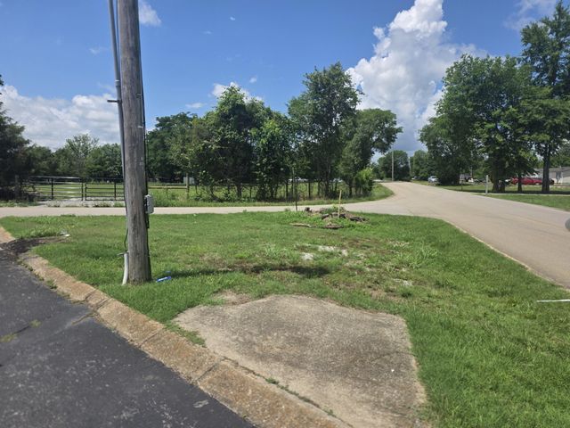 8373 Carthage HWY, Lebanon, TN 37087
