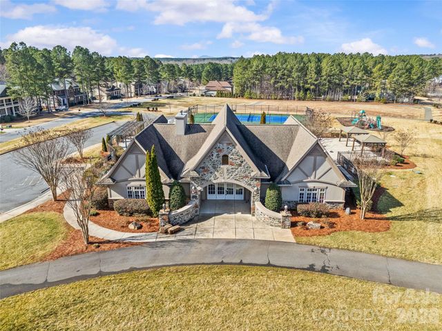 140 Bells Crossing Drive, Mooresville, NC 28117