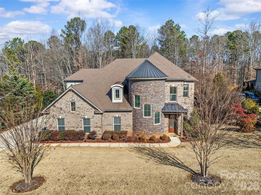140 Bells Crossing Drive, Mooresville, NC 28117