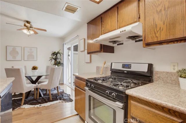 77 N Michigan Avenue 15, Pasadena, CA 91106