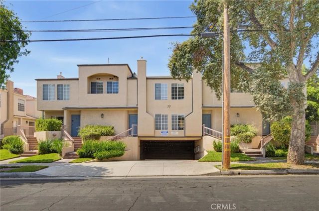 77 N Michigan Avenue 15, Pasadena, CA 91106