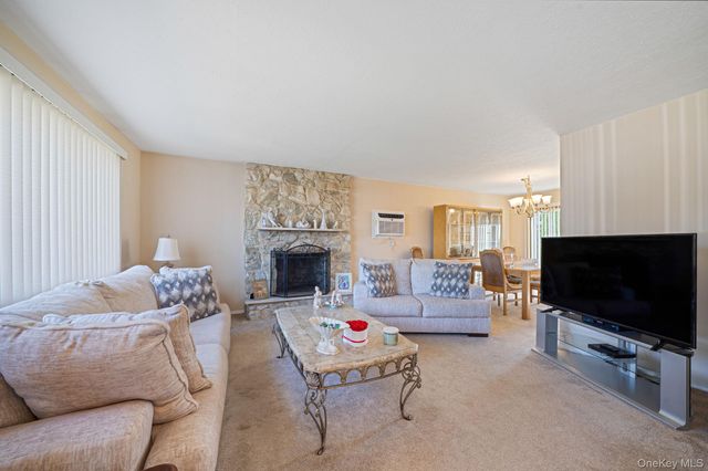 12 Rutland Road, Massapequa, NY 11758