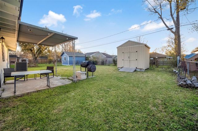 2214 View Street, Pasadena, TX 77502