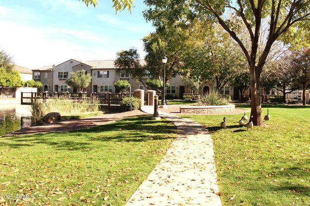 2625 S PEPPERTREE Drive 104, Gilbert, AZ 85295